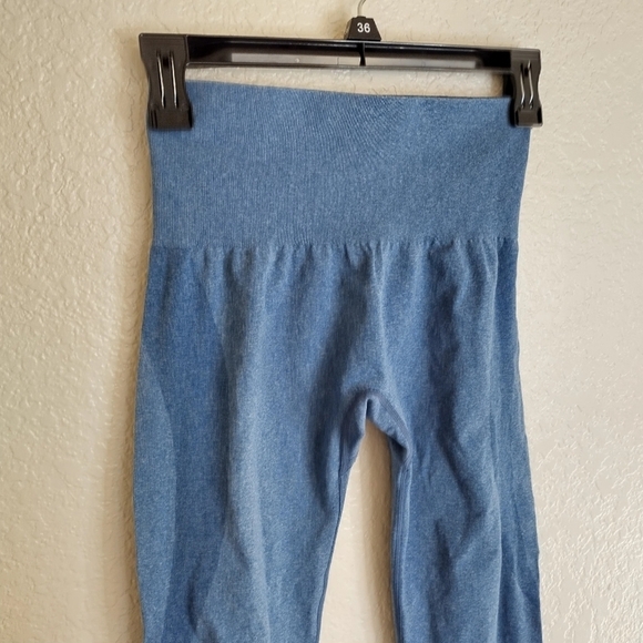NVGTN Slate Blue Curve Seamless Leggings sz S - Picture 3 of 7